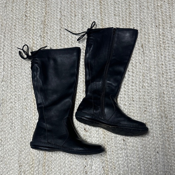 Born Caladium Tall Flat Side Zip Black Leather Boots w/Tie at Top, 8 - Picture 1 of 3